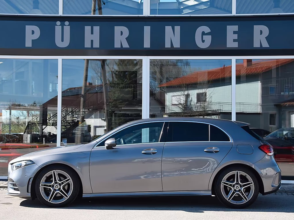 Mercedes-Benz A-Klasse A 200 AMG Line A 200 d