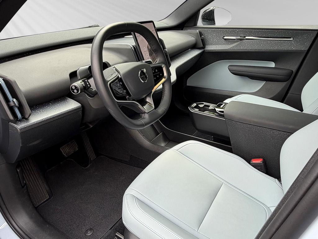 Volvo EX30