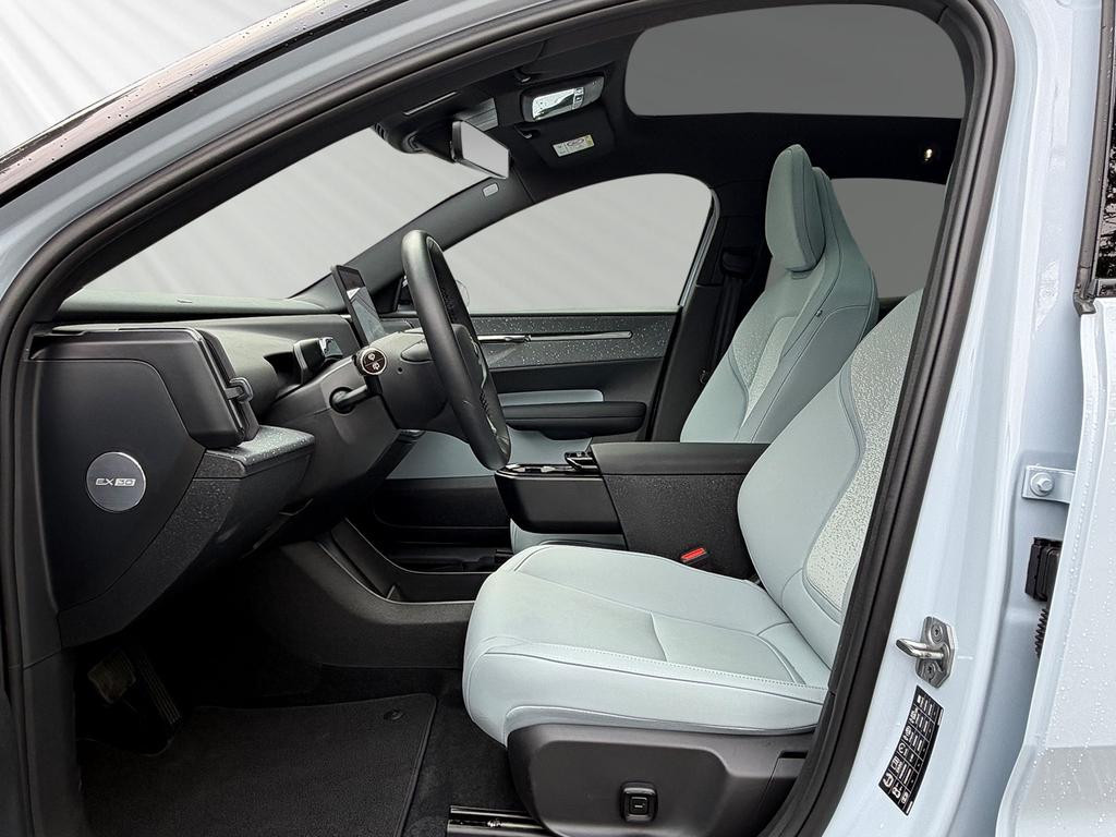 Volvo EX30