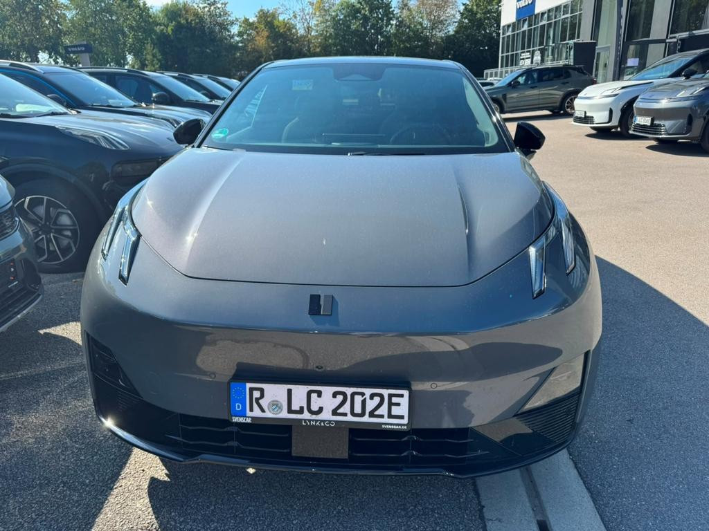 Lynk&Co 02