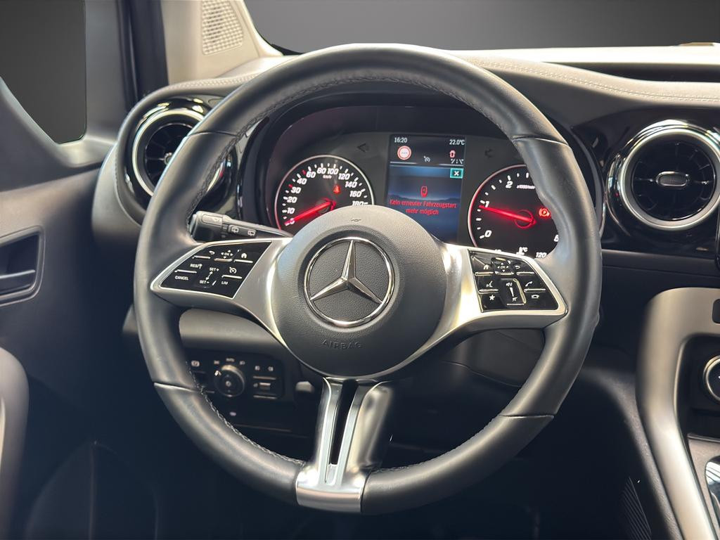 Mercedes-Benz T 180