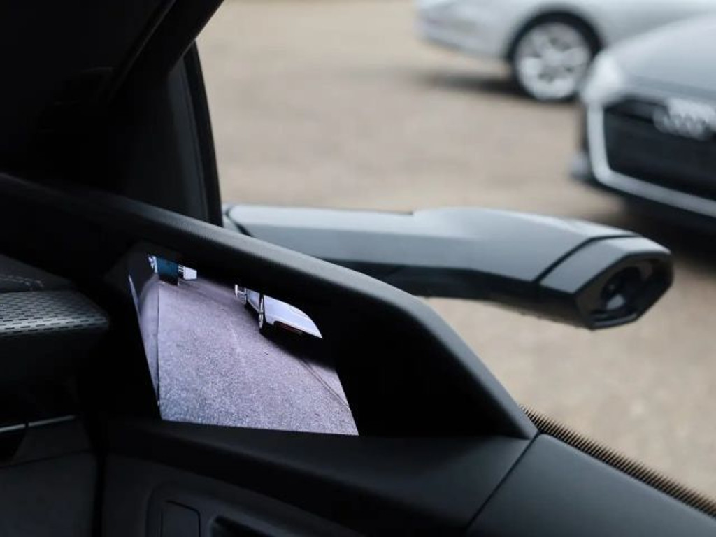 Audi S6 e-tron