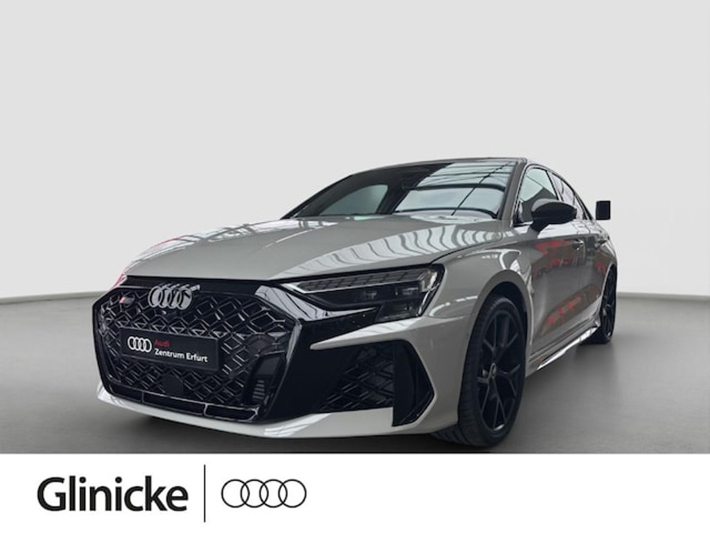 Audi RS3 Sedan Quattro S-Tronic