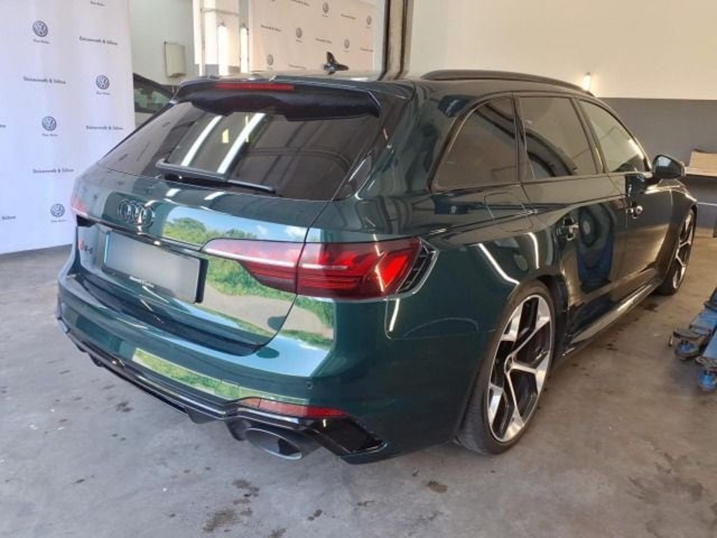 Audi RS4