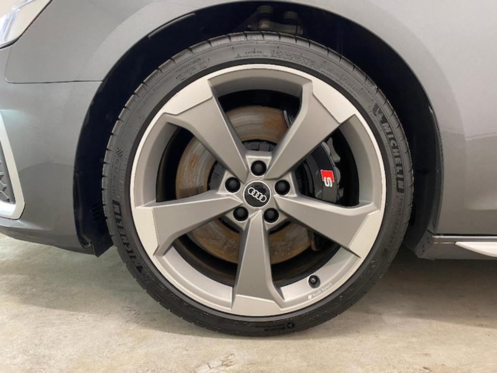 Audi S4