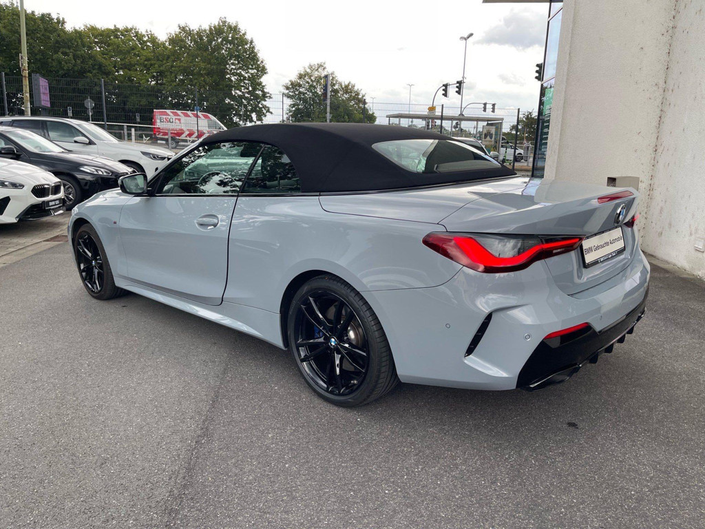 BMW M440