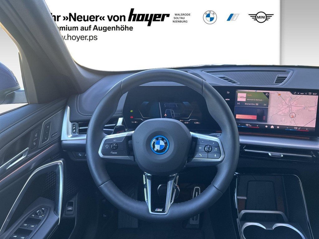BMW iX1