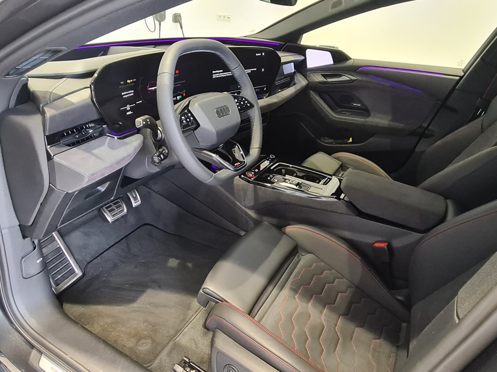 Audi S6 e-tron