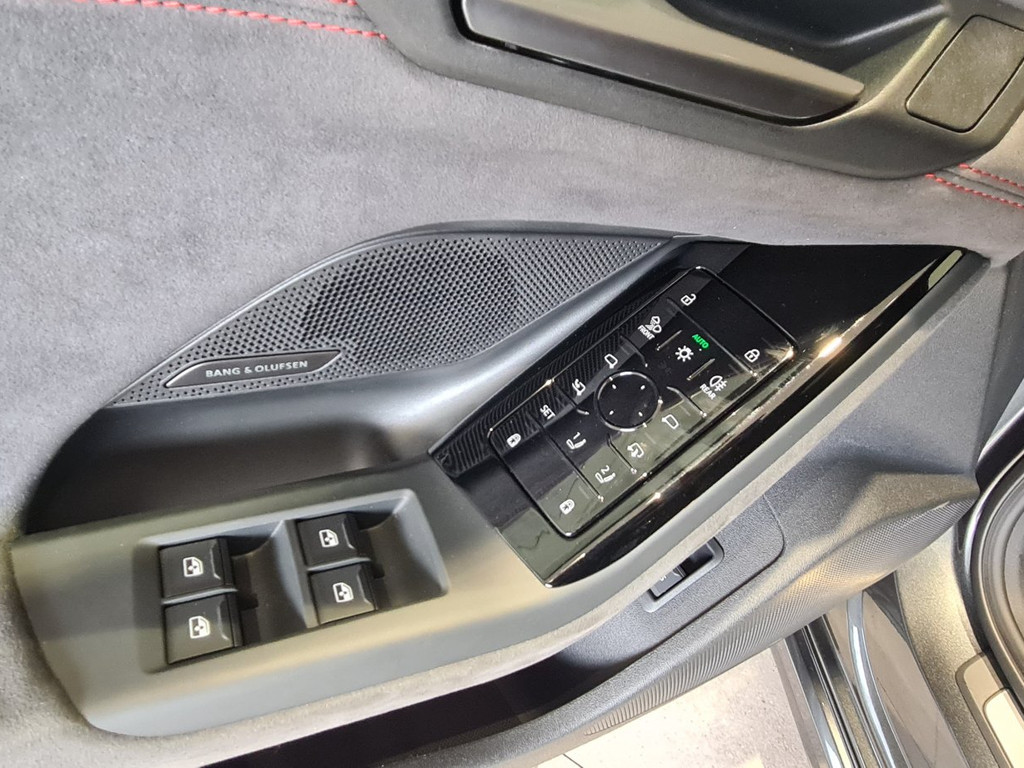 Audi S6 e-tron