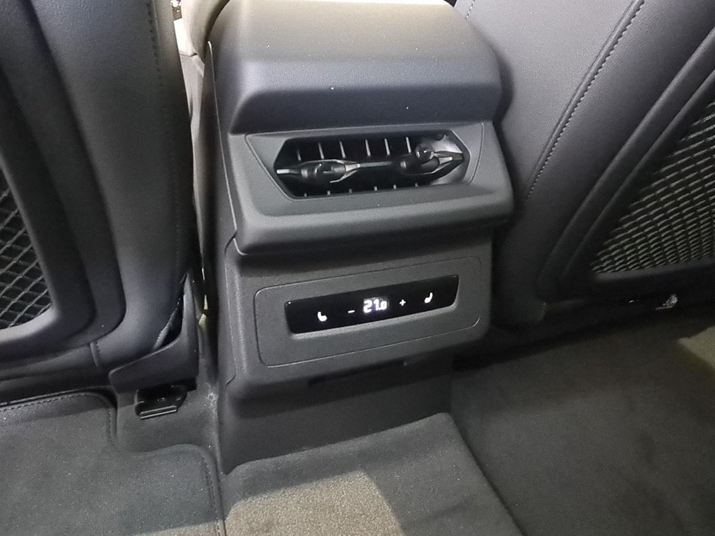 Audi S6 e-tron