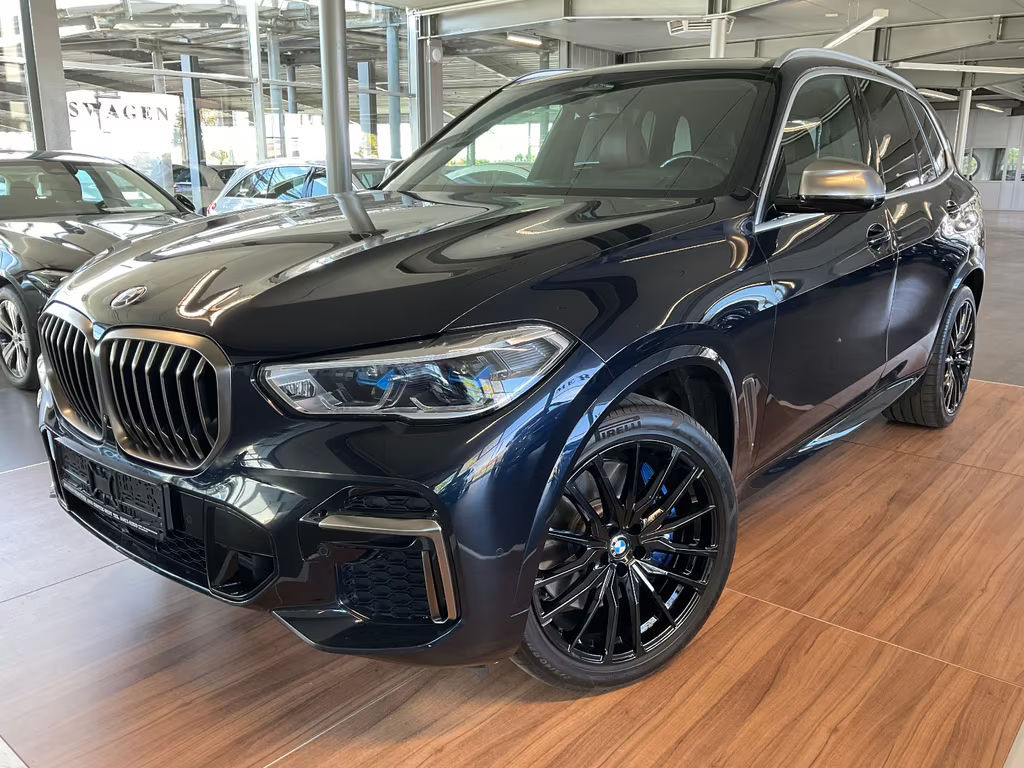 BMW X5 M50i