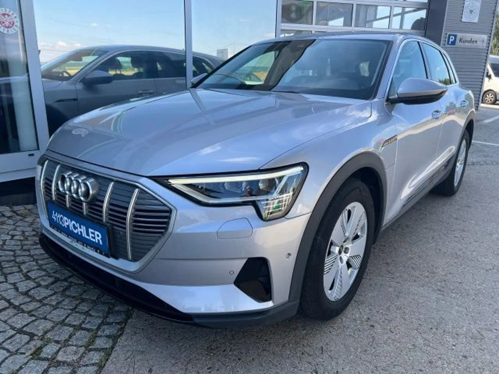 Audi e-tron Quattro 50