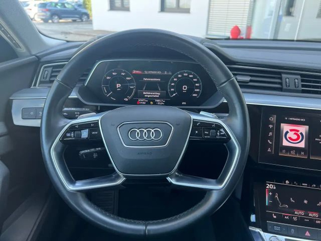 Audi e-tron