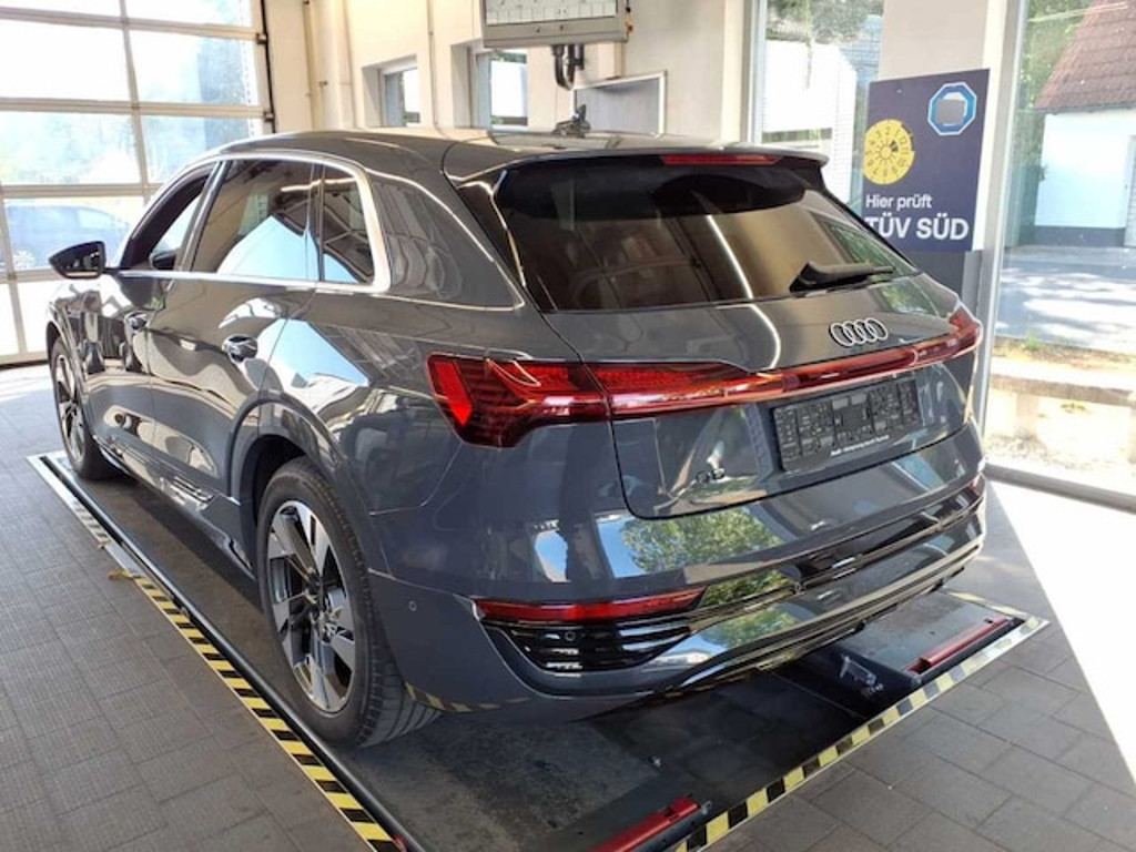 Audi Q8 e-tron