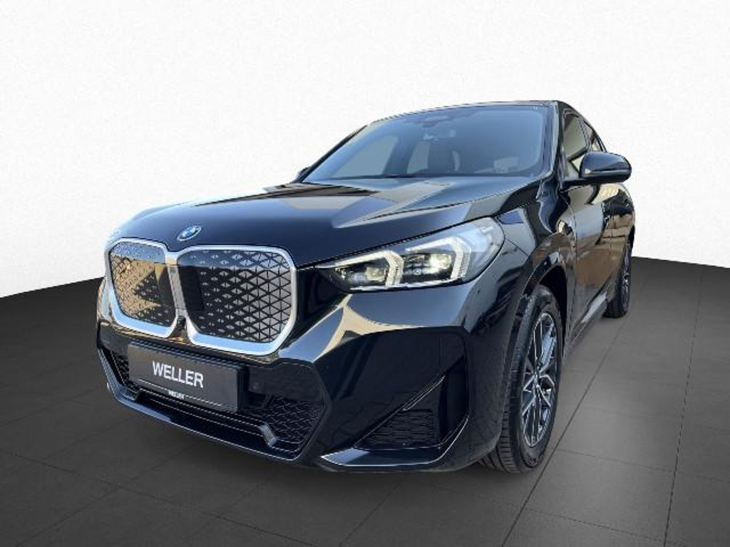 BMW iX1 xDrive30