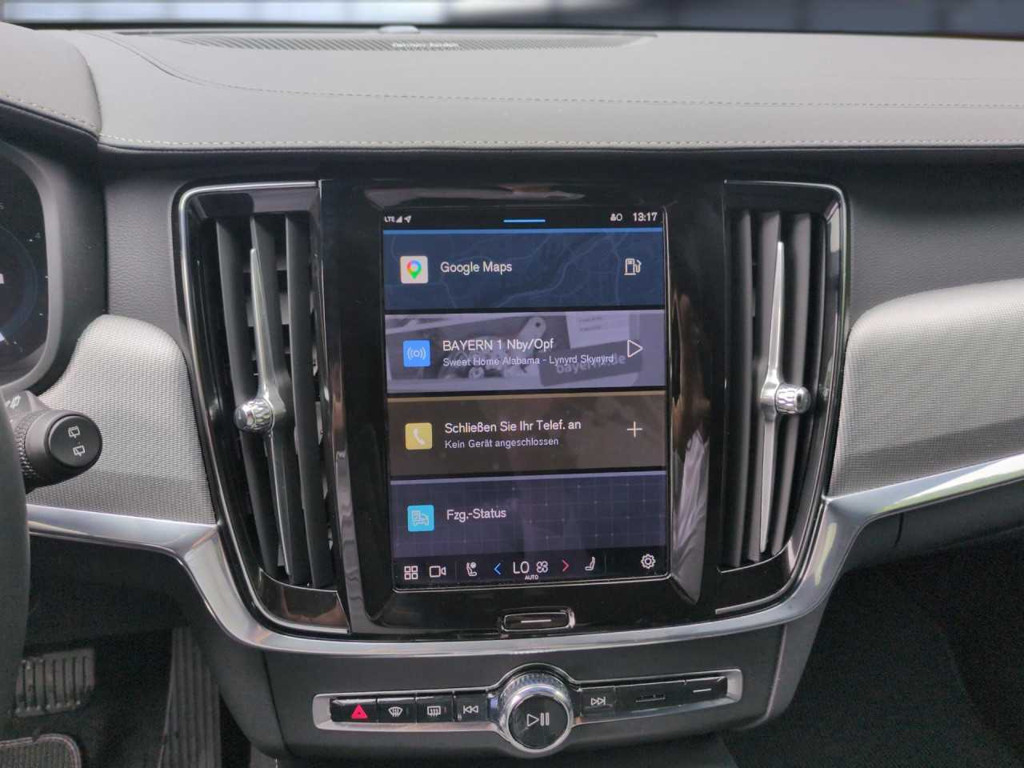Volvo V90 Cross Country