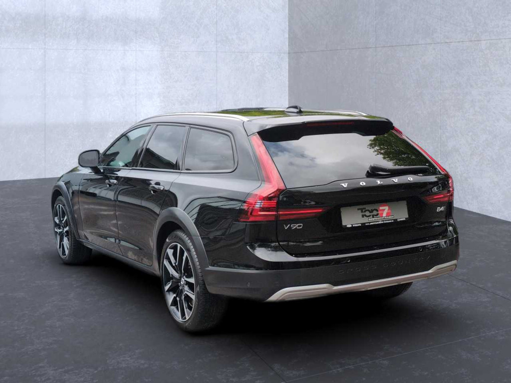 Volvo V90 Cross Country