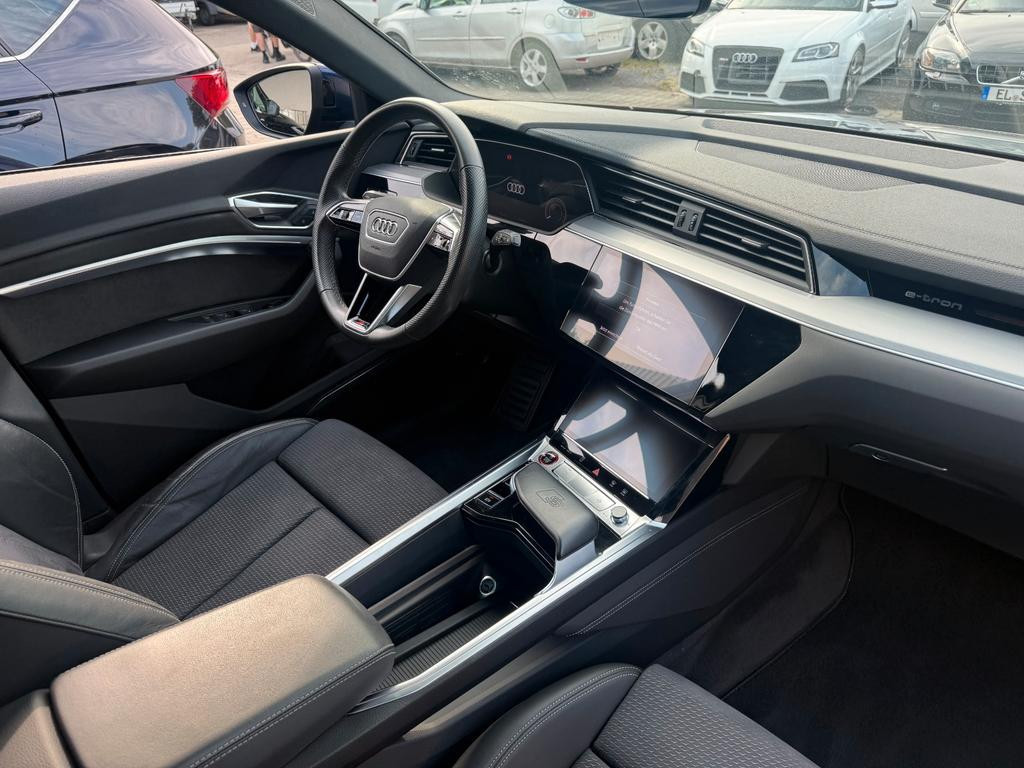 Audi e-tron