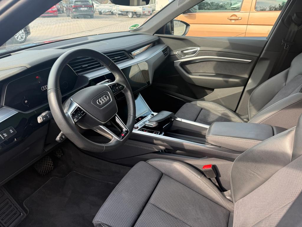 Audi e-tron