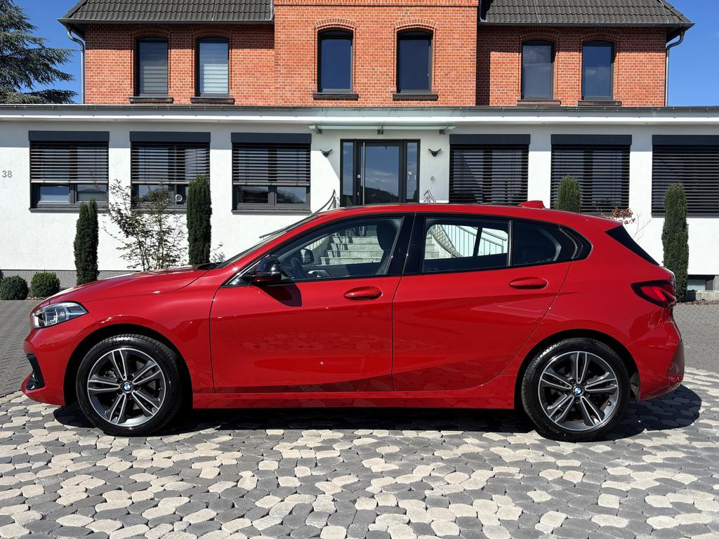BMW 1 Serie 118 Sport Line Sedan 118i
