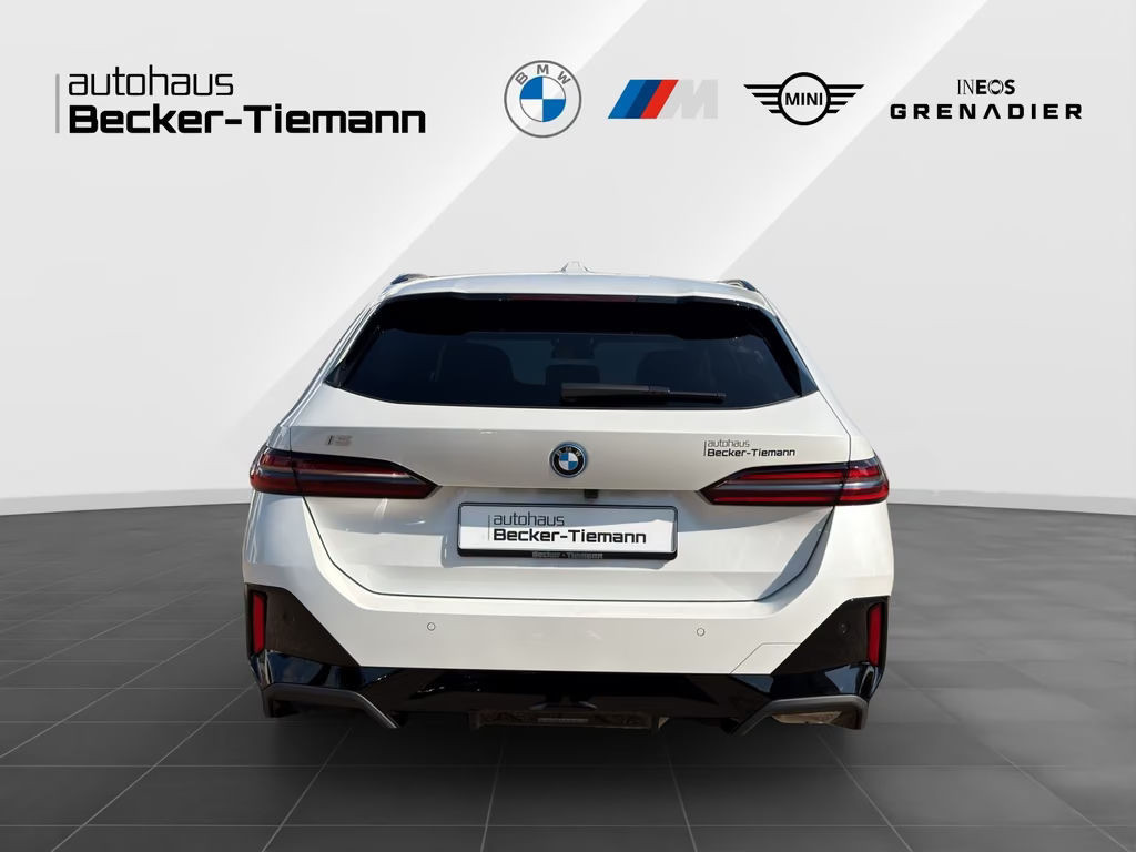 BMW i5