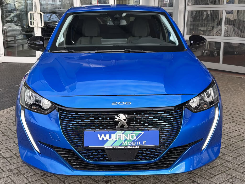 Peugeot e-208