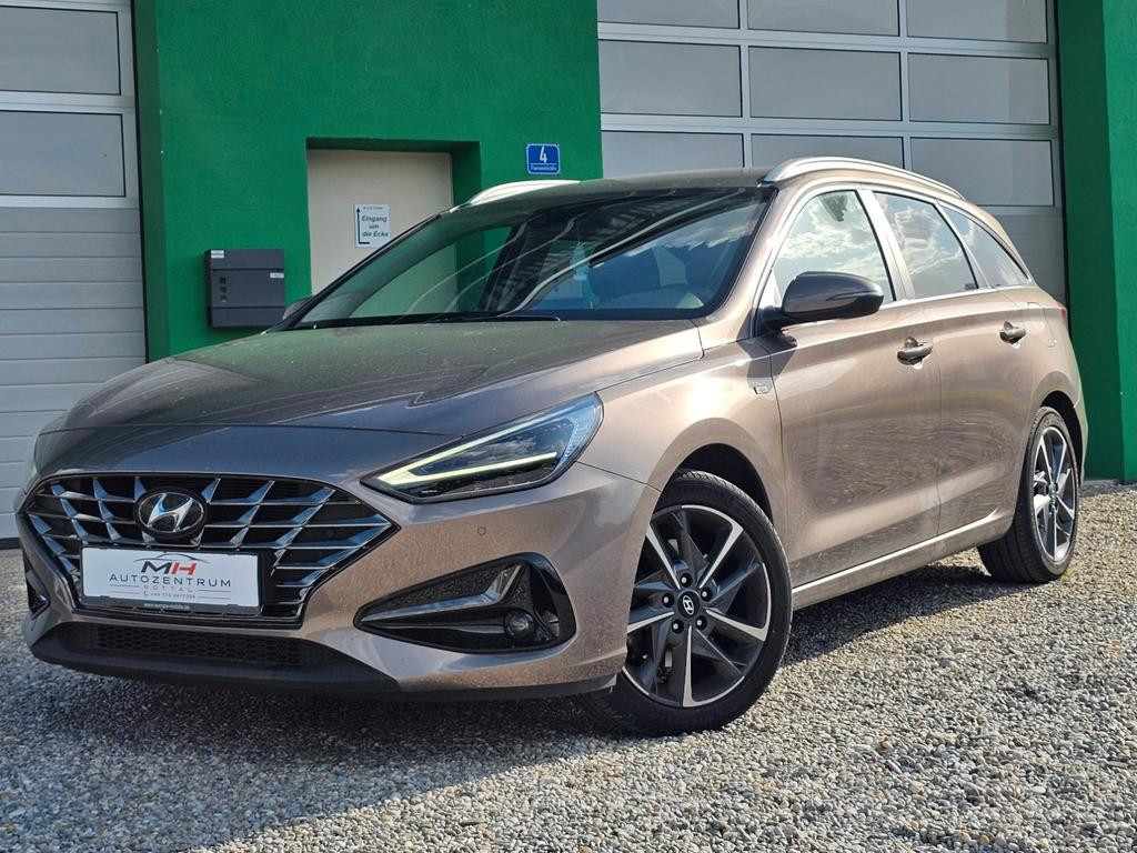 Hyundai i30 Hybrid Prime