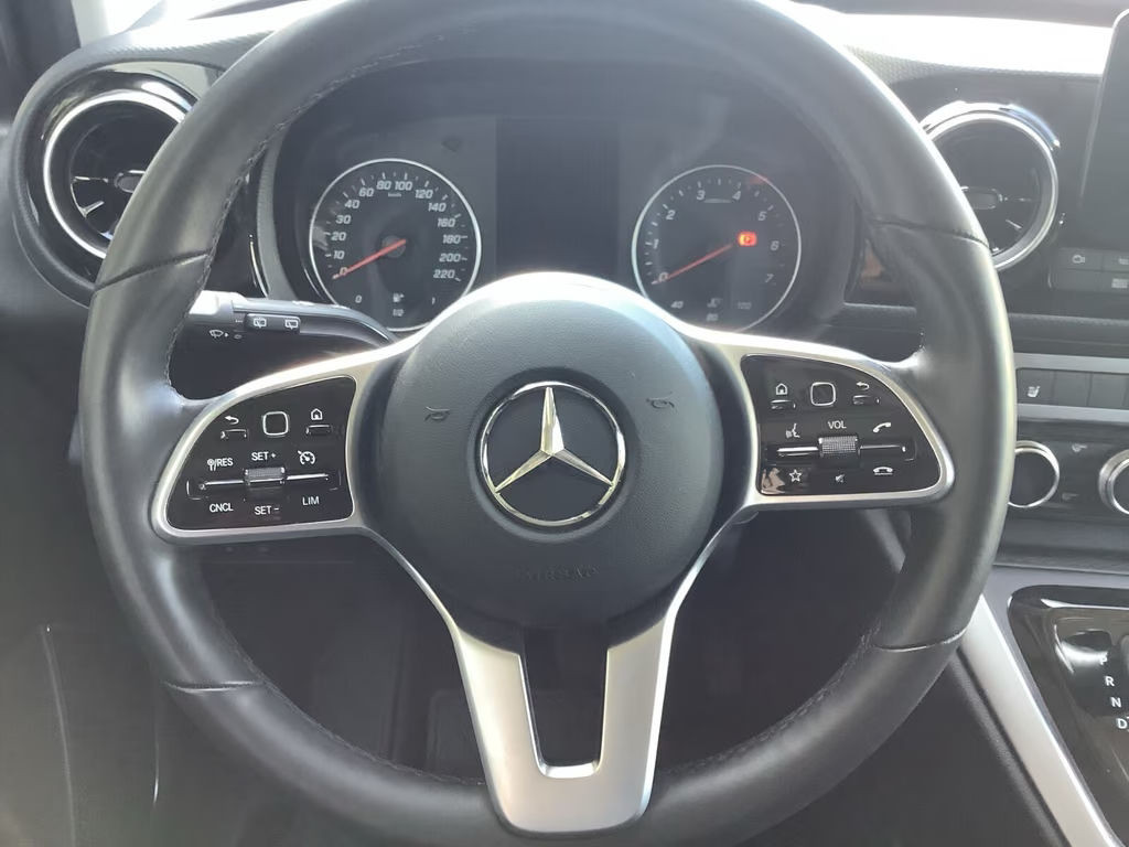 Mercedes-Benz T 180