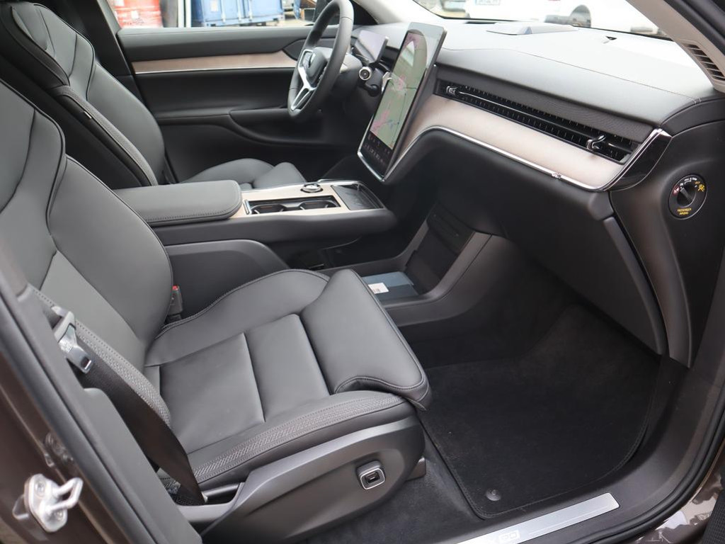 Volvo EX90