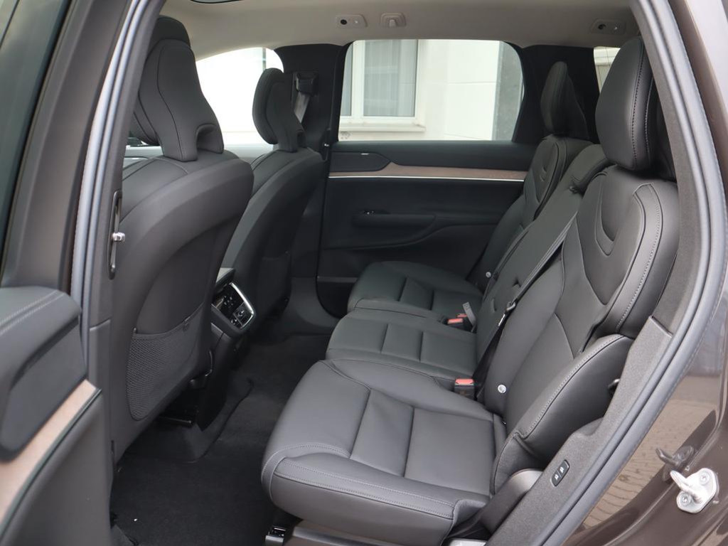 Volvo EX90