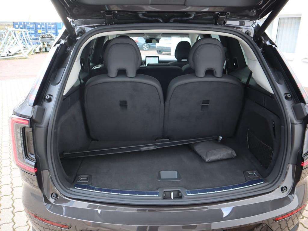 Volvo EX90