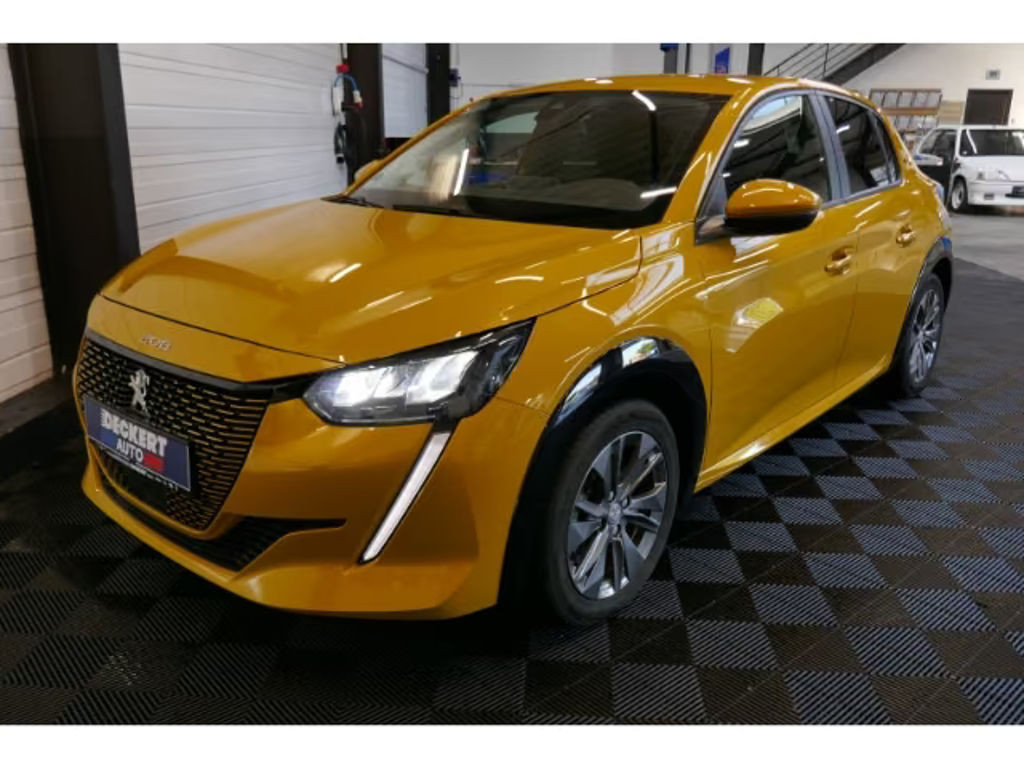 Peugeot e-208