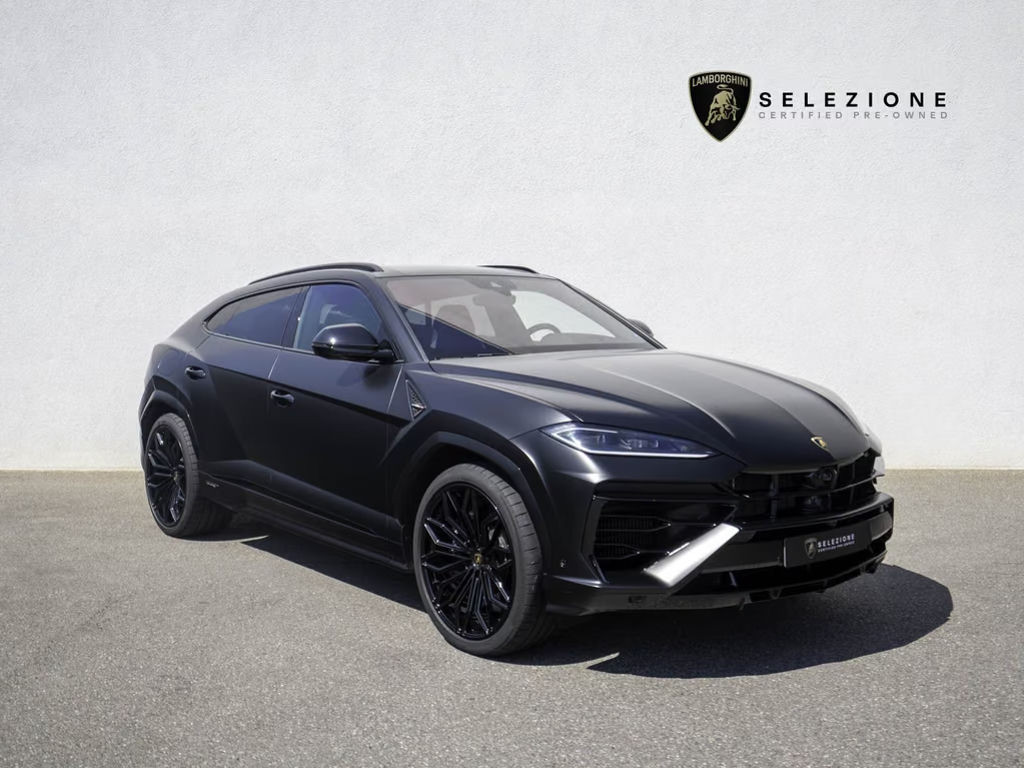 Lamborghini Urus SE CARBON AKRAPOVIC B&O PANO MASSAGE NIGHTV
