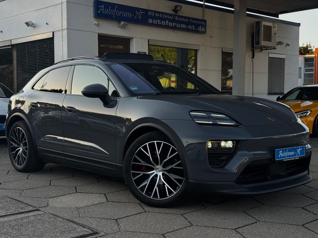 Porsche Macan S 4