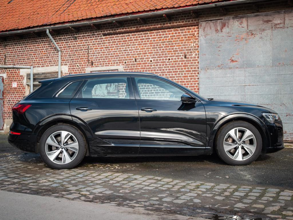 Audi Q8 e-tron