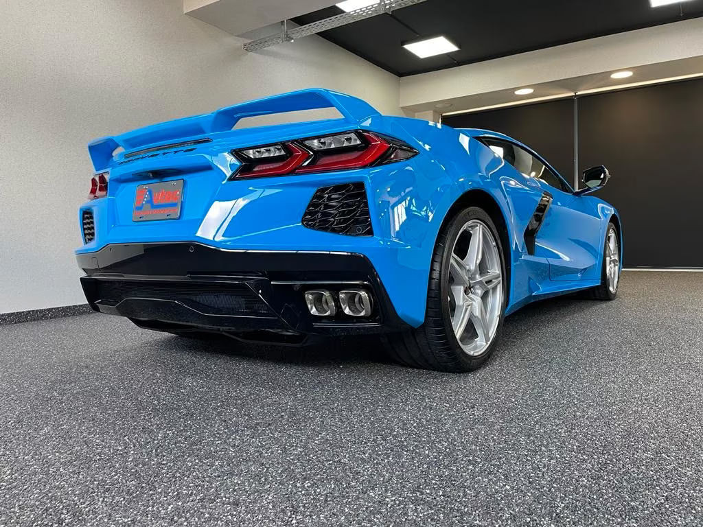 Corvette C8