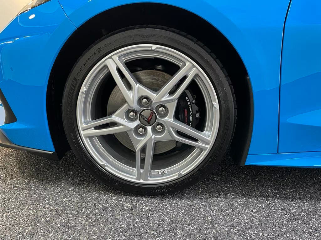 Corvette C8