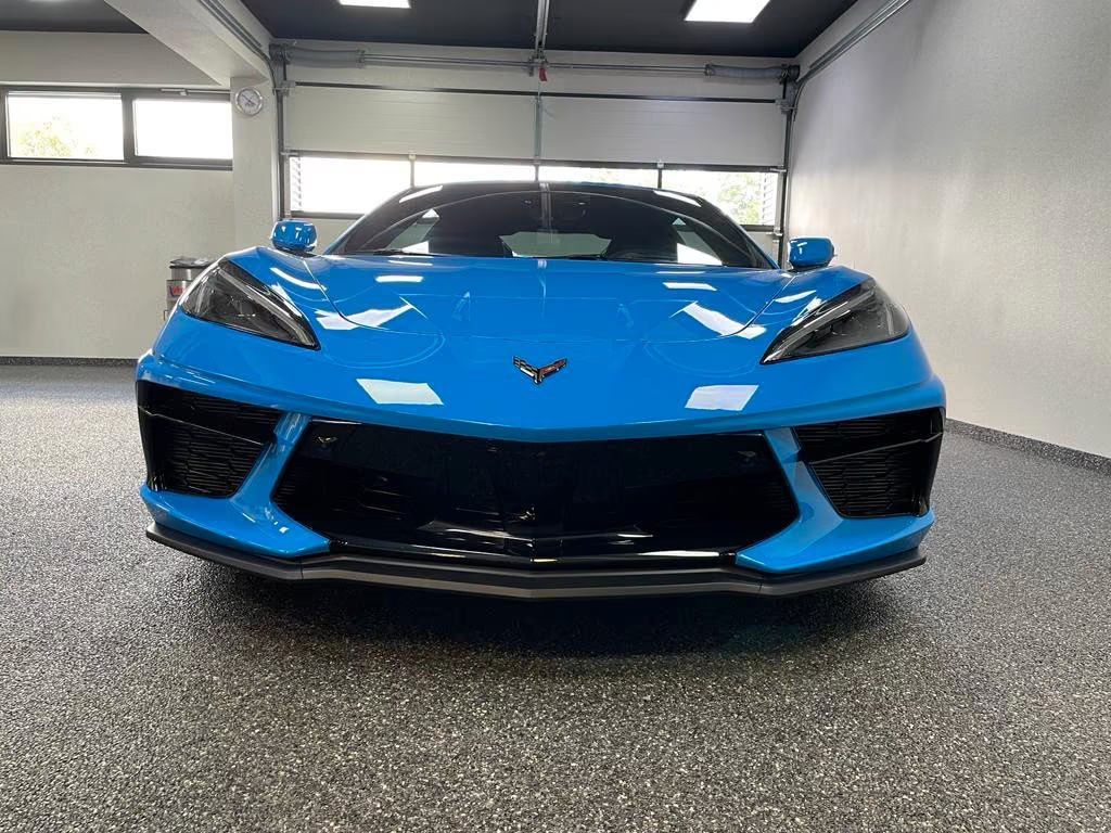Corvette C8