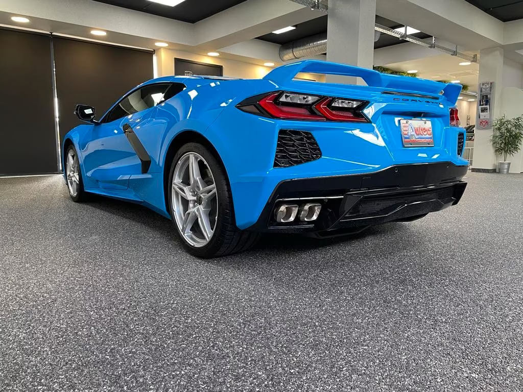 Corvette C8