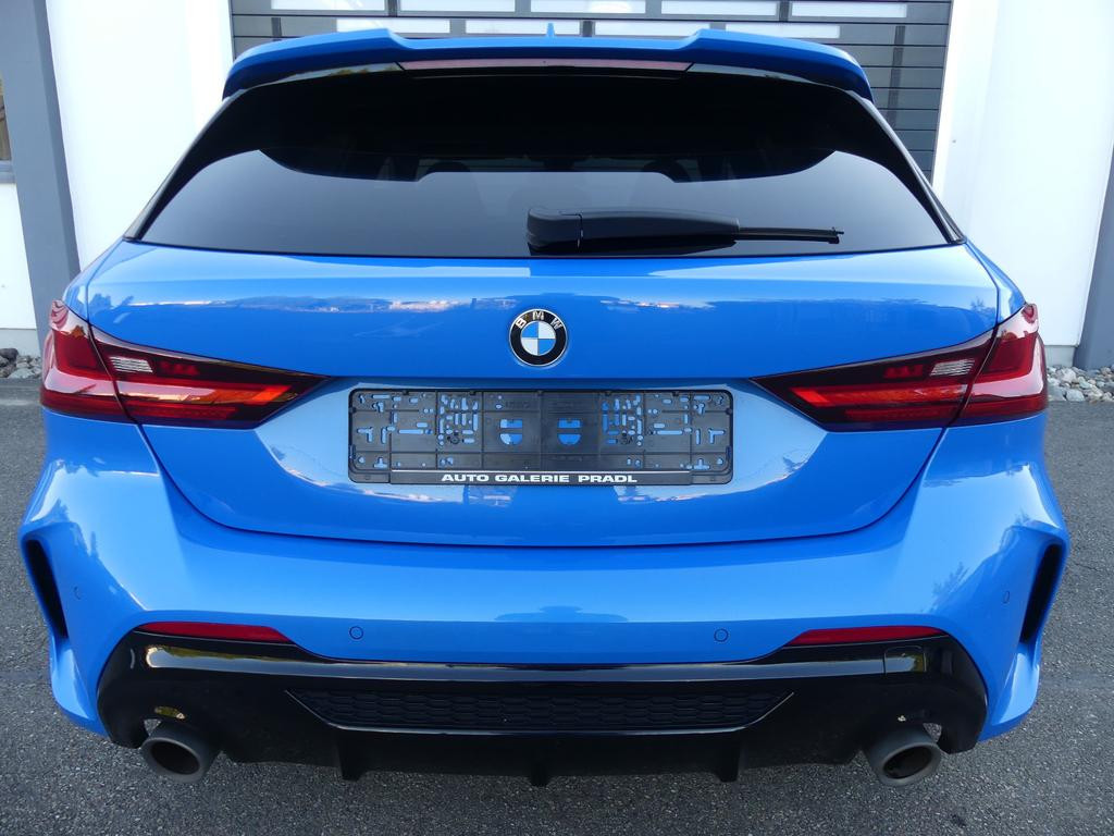 BMW 1 Serie 135 xDrive Sedan 135i