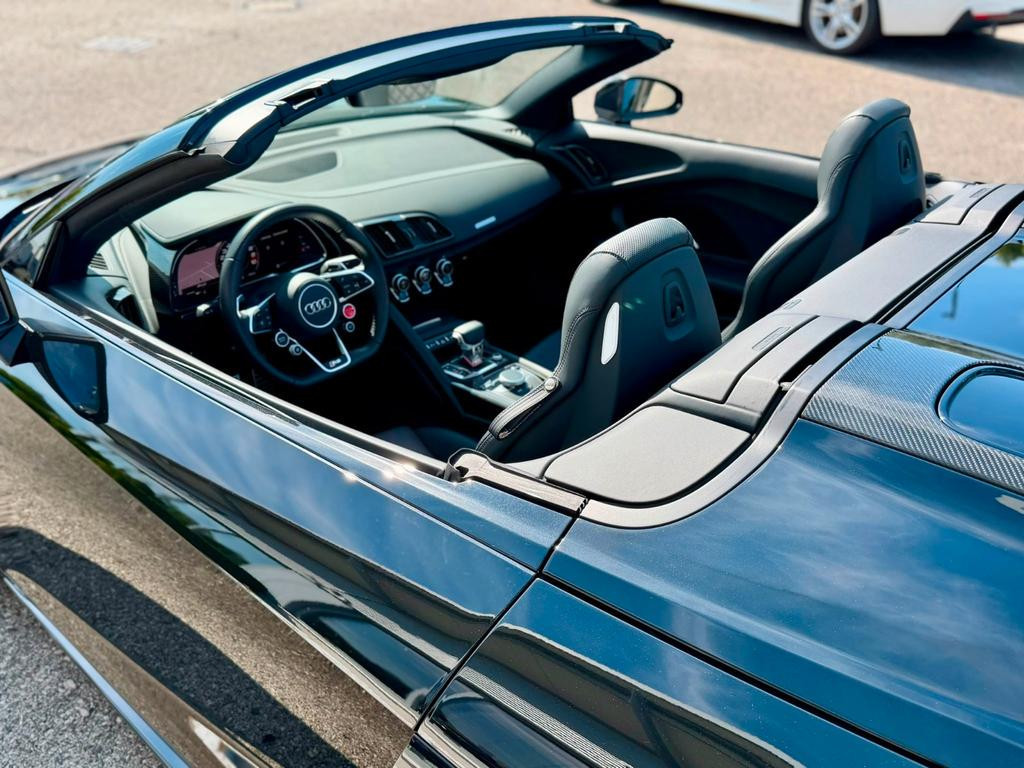 Audi R8