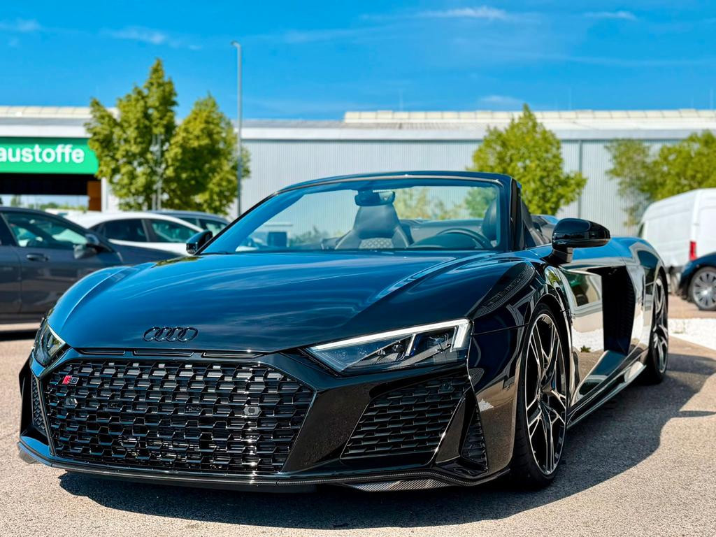 Audi R8