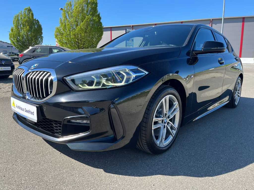 BMW 1 Serie 118 M-Sport Sedan 118i