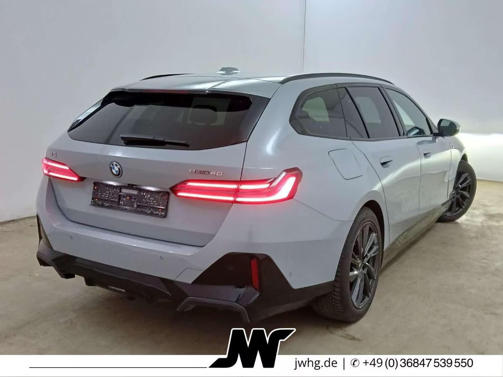 BMW i5
