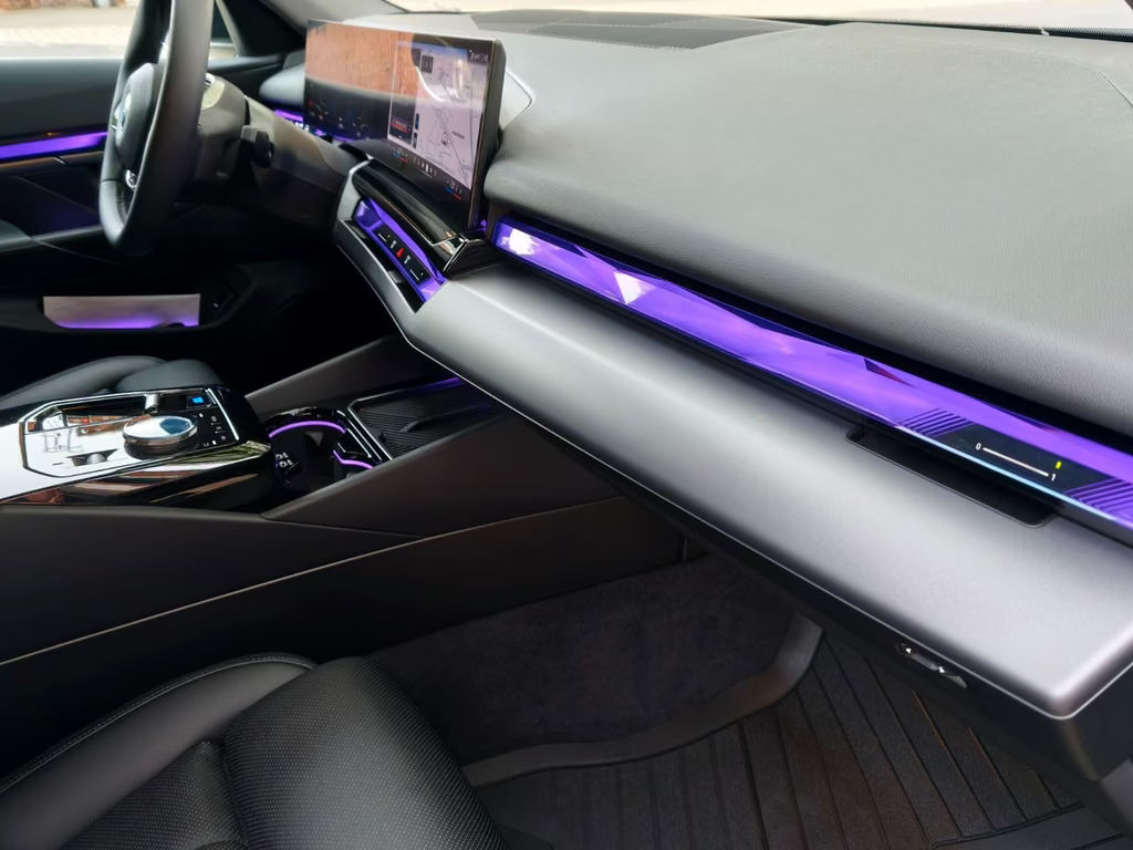 BMW i5