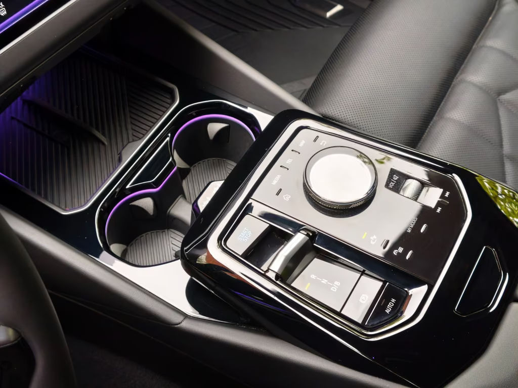 BMW i5