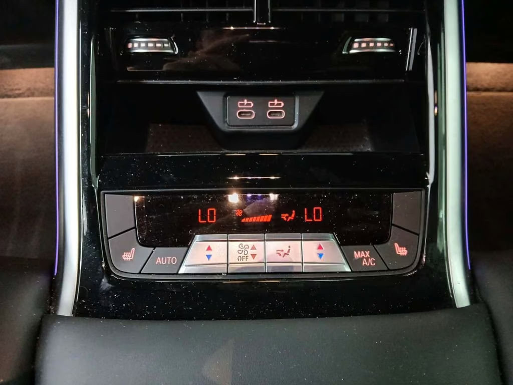 BMW M8