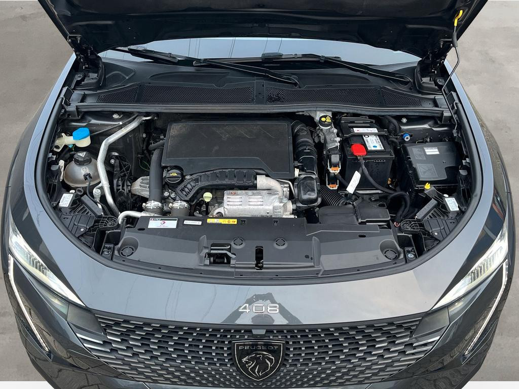 Peugeot 408