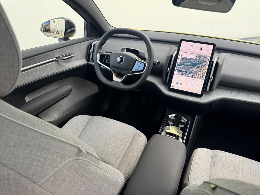 Volvo EX30