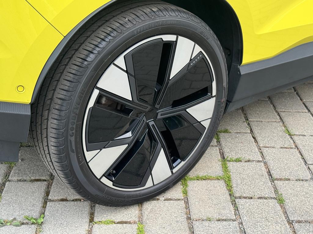 Volvo EX30